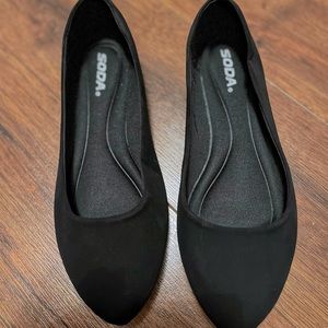 Women’s Size 9 Soda Black Cushioned Flats